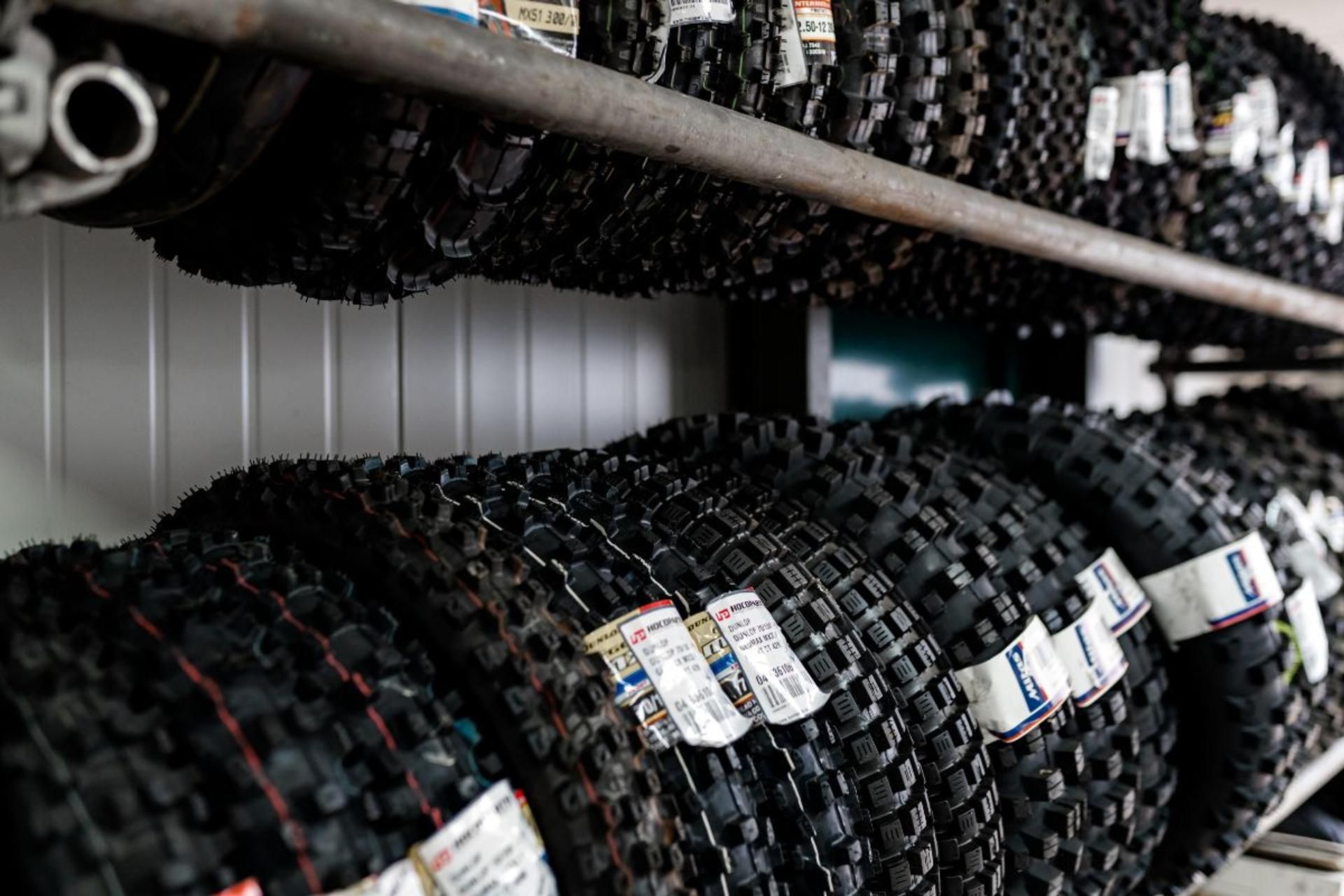 motorfiets banden onderhoud reparatie motoren
