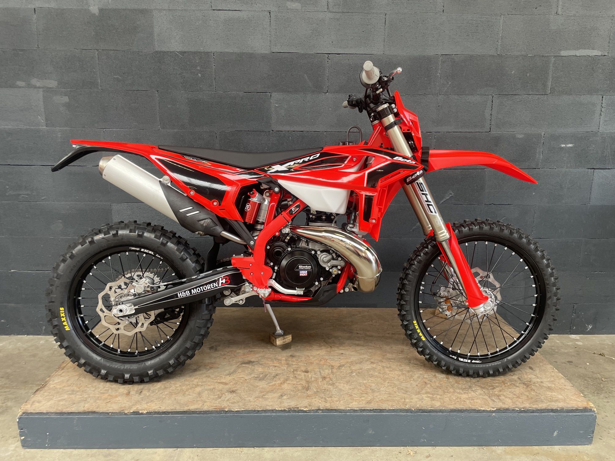Beta RR300 X-PRO 2T 2027 MY27 RR 300 ENDURO