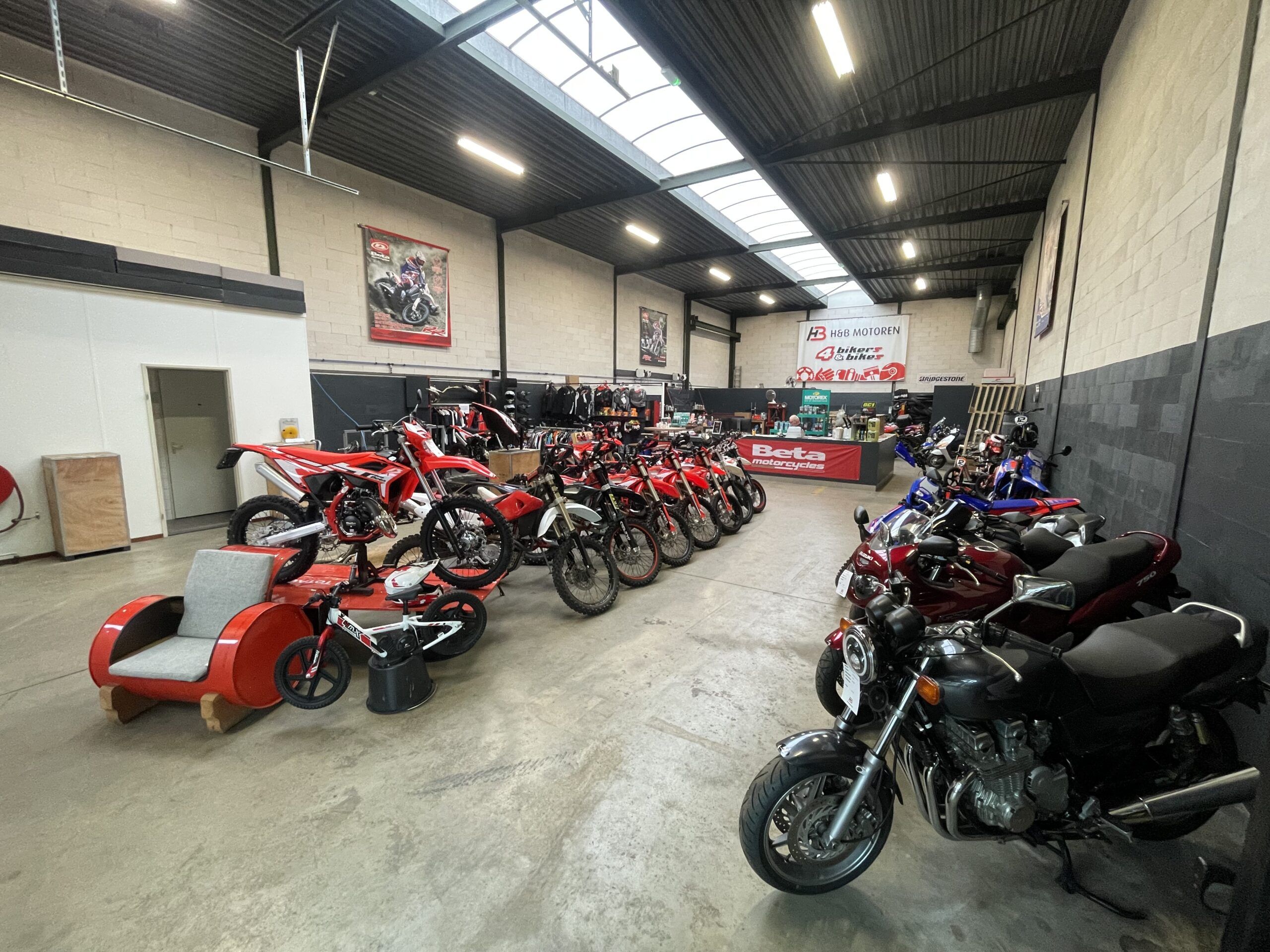 showroom H&B Motoren weert